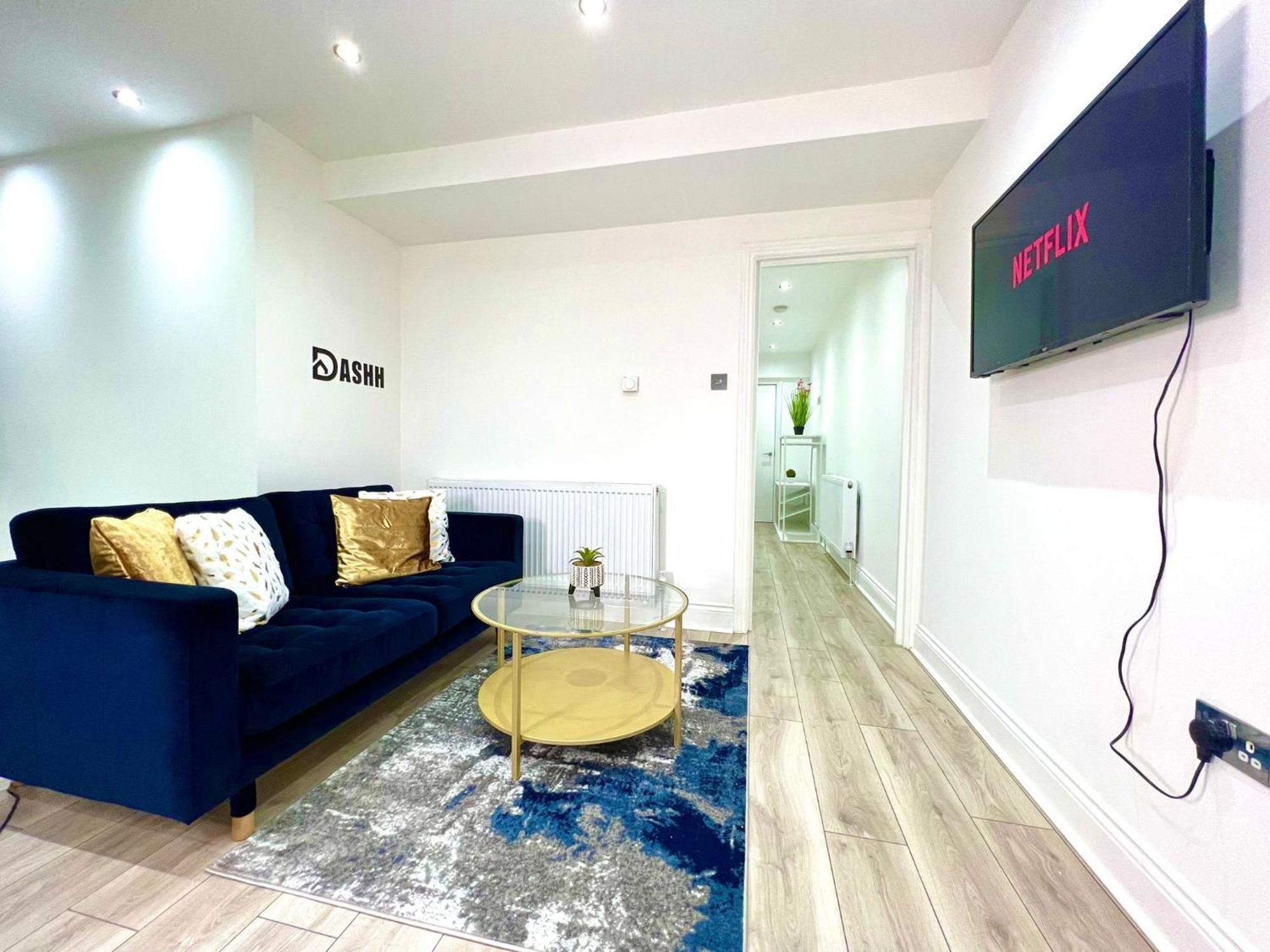 Charming 3-Bed Flat In Shepherds Bush - Sleeps 9 ロンドン エクステリア 写真